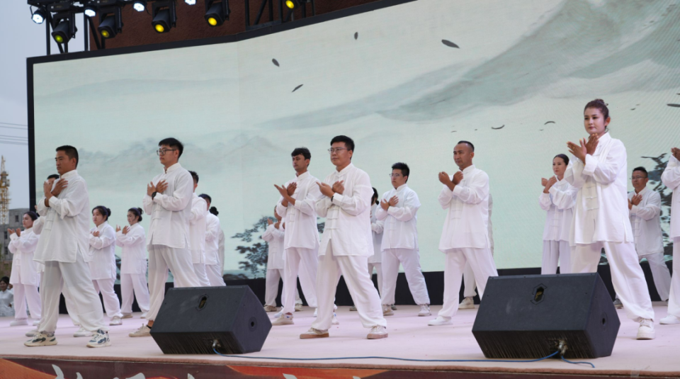 群众的体育, Oc 群众的体育, Oc