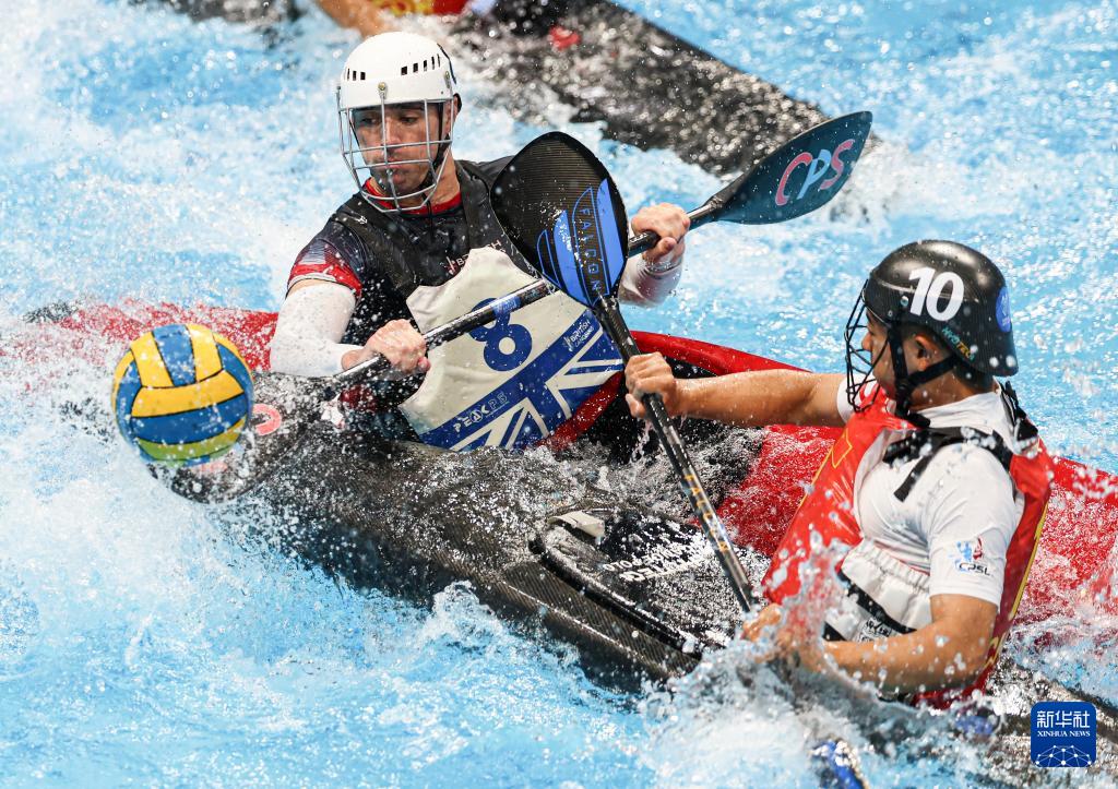 中国队, 与英国队球 中国队, 与英国队球