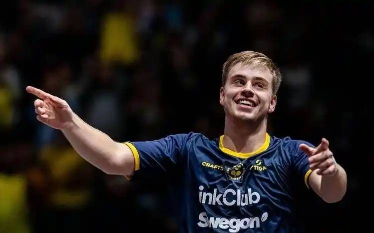 造了历史, 德能够在中