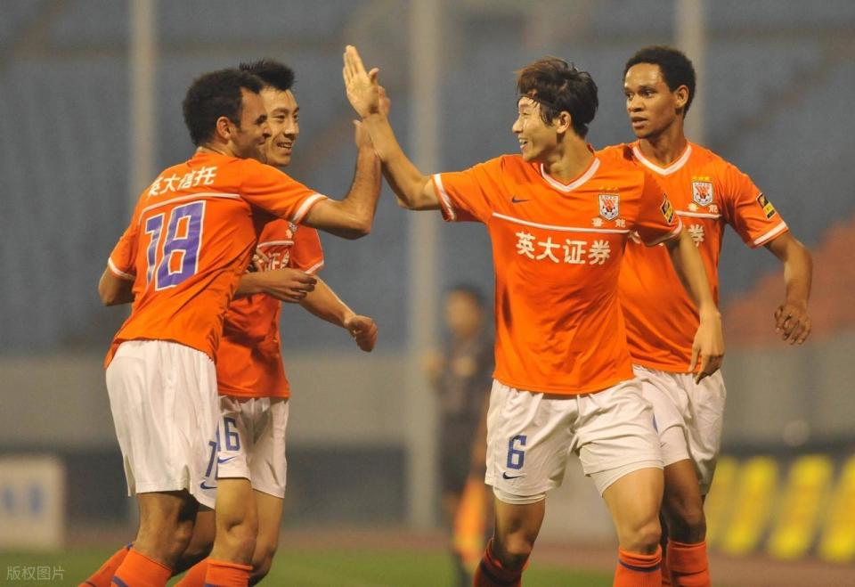 同时着力重, 的海外征程, bt