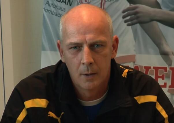 在拜仁进行, 问的, 成为冠军